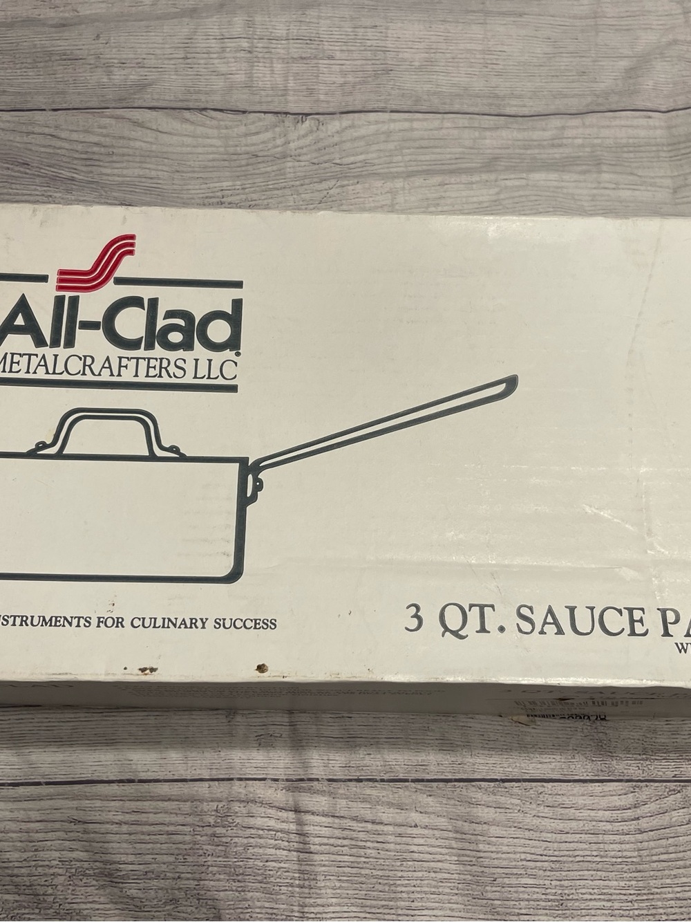 All-Clad New Copper chef 3 Qt sauce Pan - Picture 6 of 8